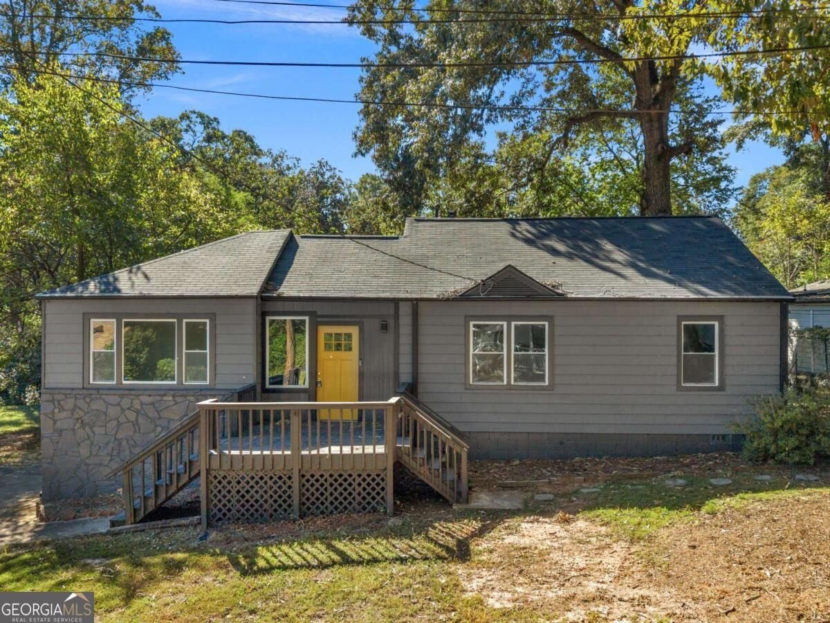 484 Lake Drive Hapeville - main photo