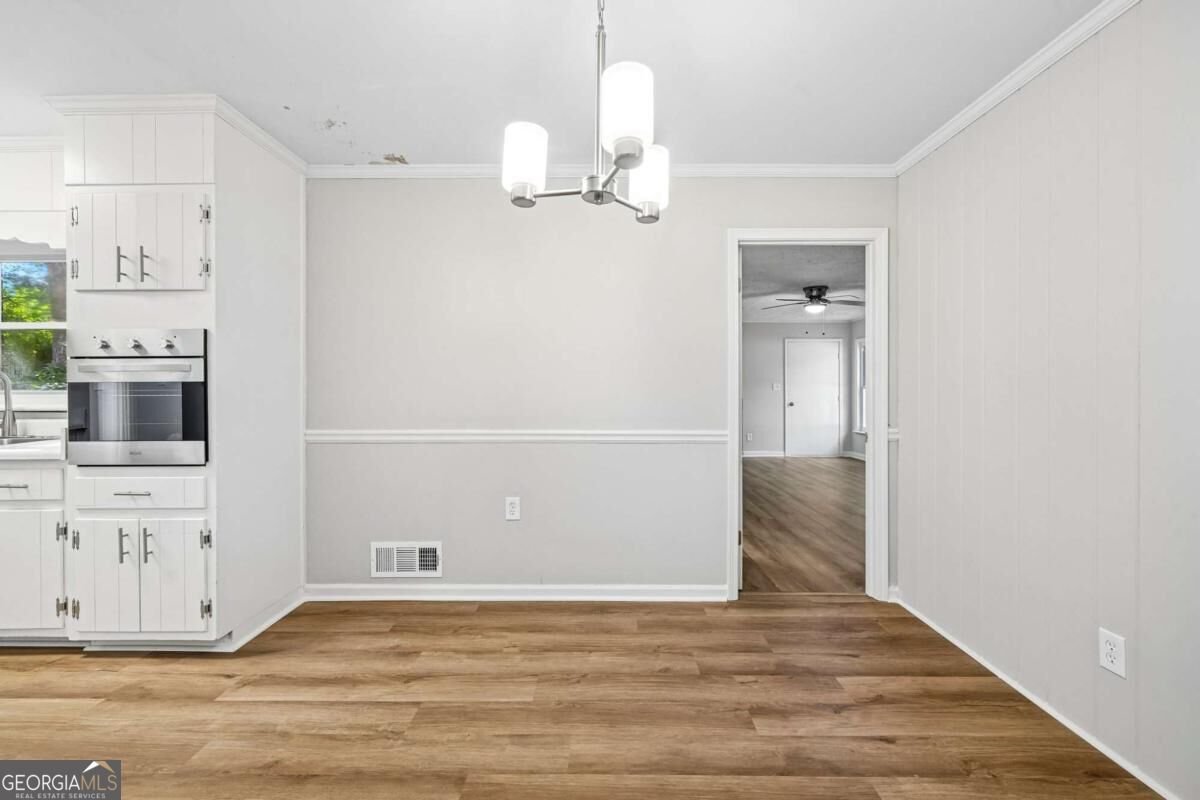 493 Shady Lane Forest Park - Photo 9