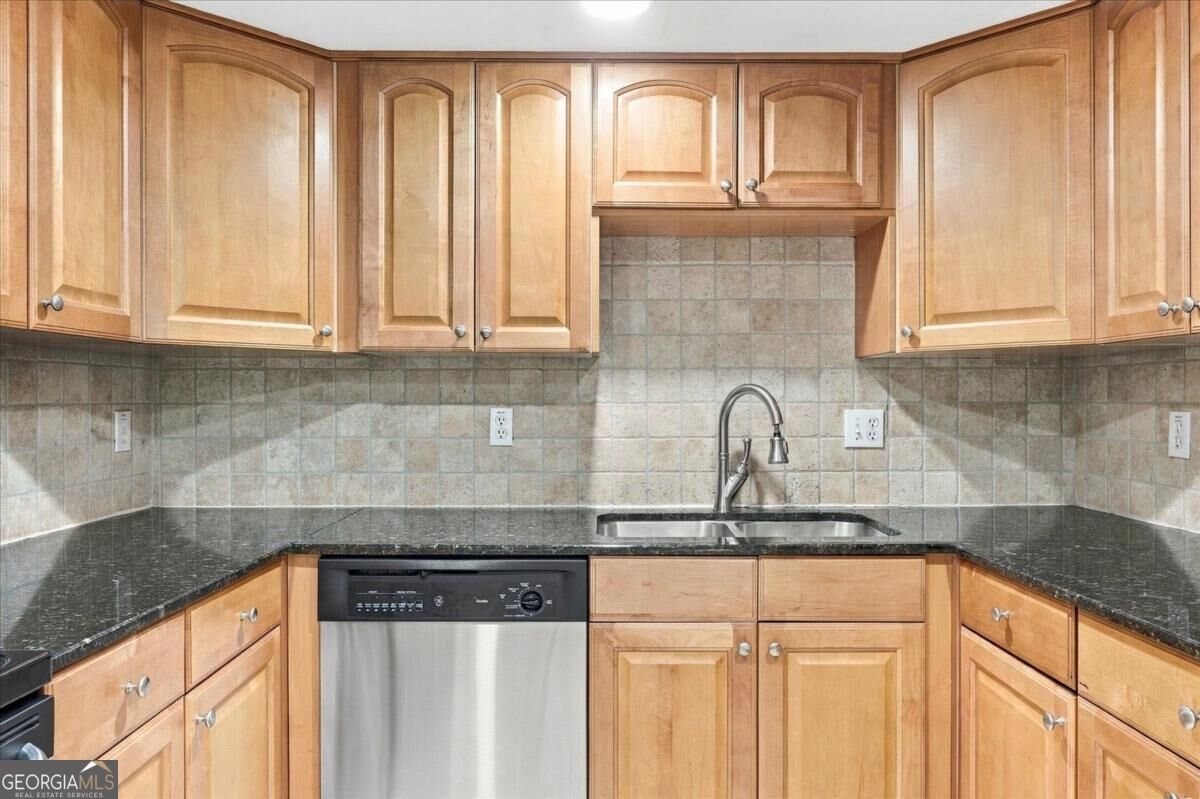 2825 Northeast Expressway Atlanta - Photo 16