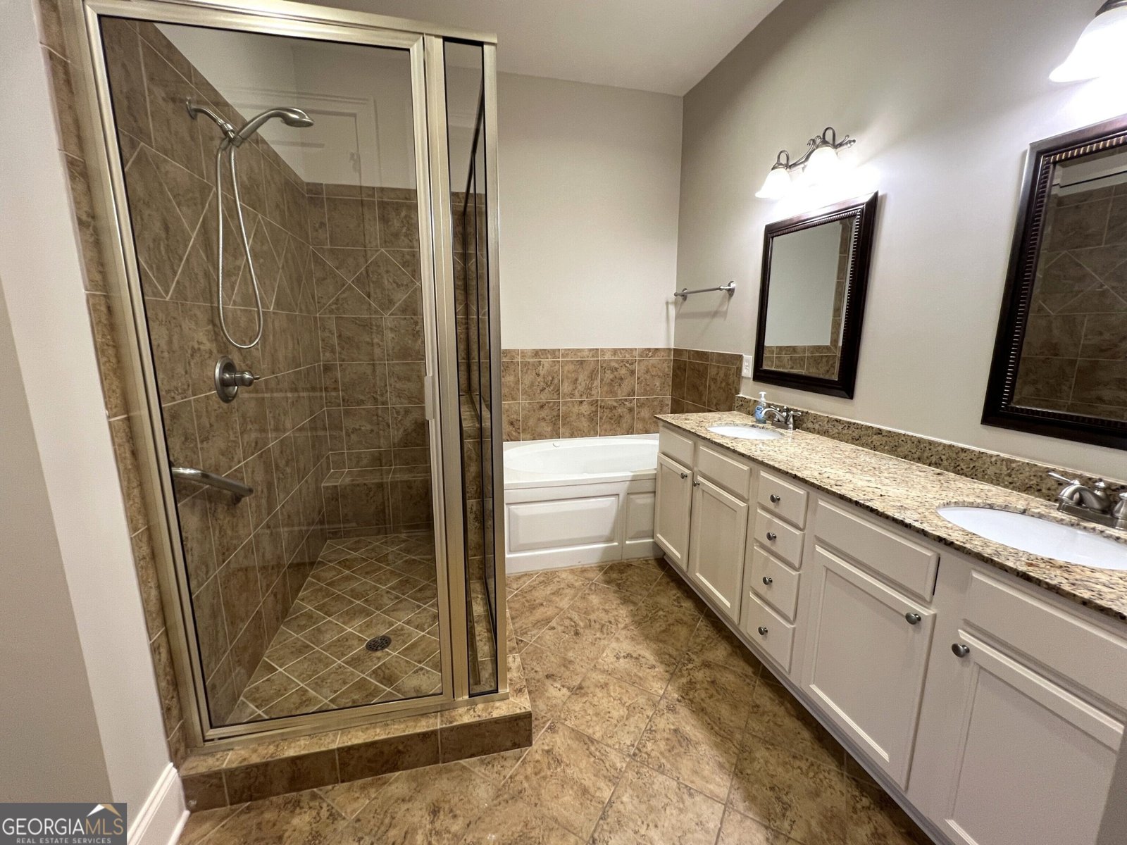 277 W Crogan Street Lawrenceville - Photo 12