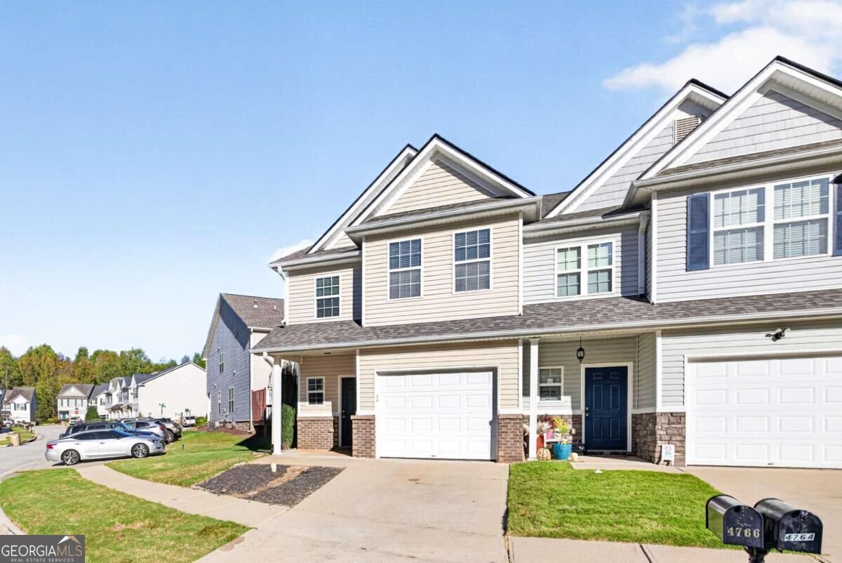 4766 Beacon Ridge Lane Flowery Branch - main photo