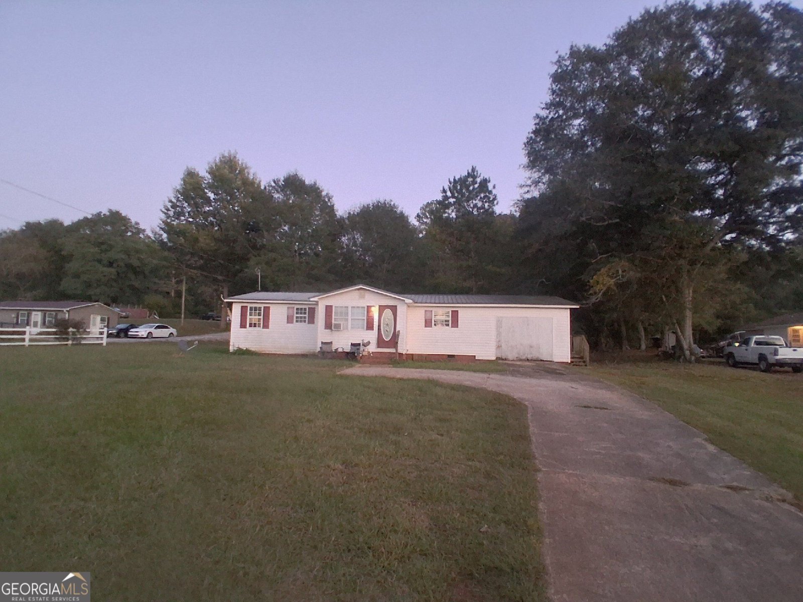 1958 100 Highway Bowdon - main photo