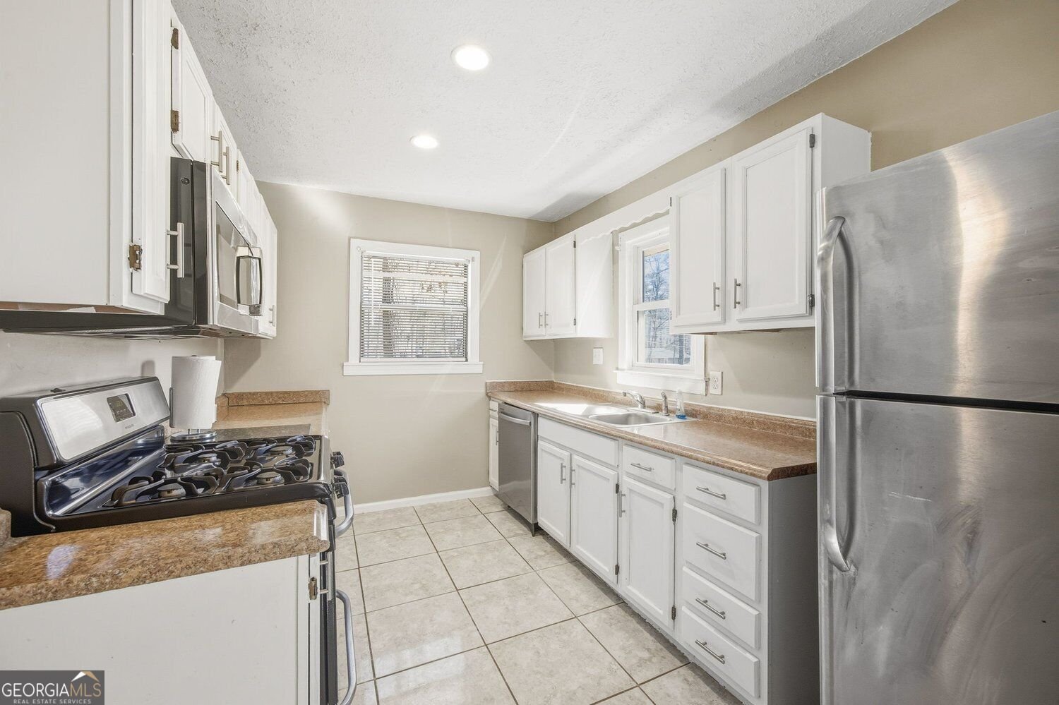 3939 Hillside Lane Douglasville - Photo 10