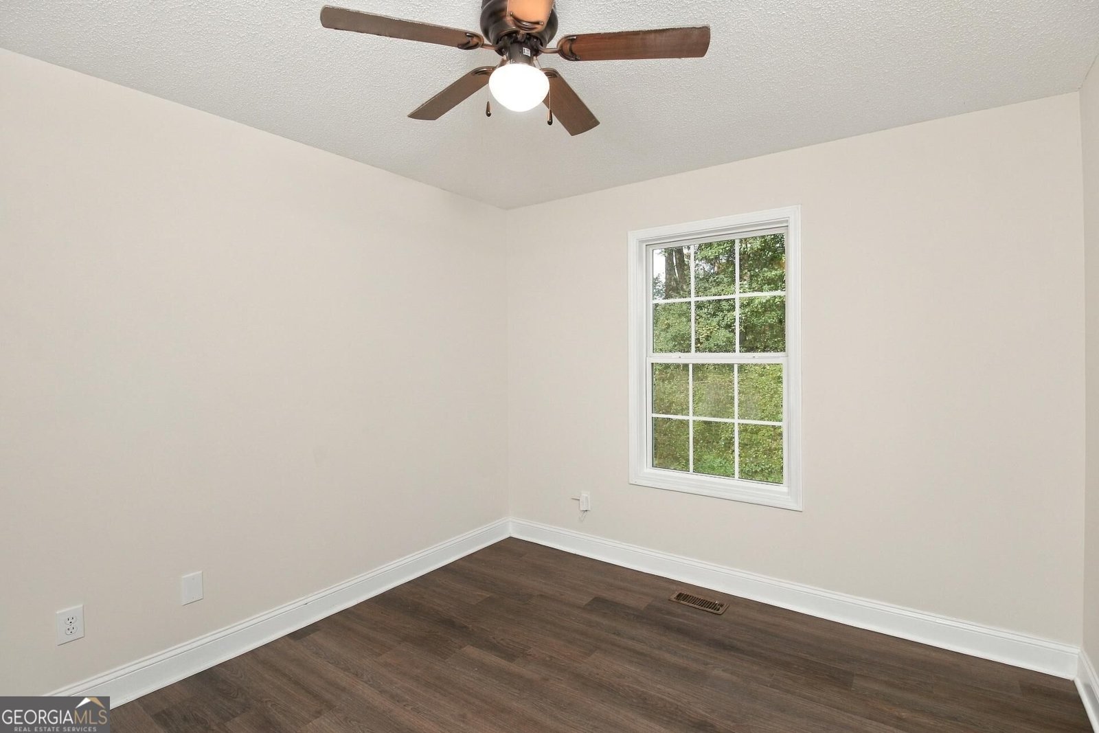 130 Stephanie Lane Covington - Photo 12