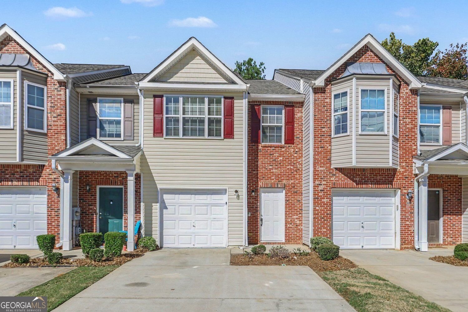 108 Chastain Circle Newnan - main photo