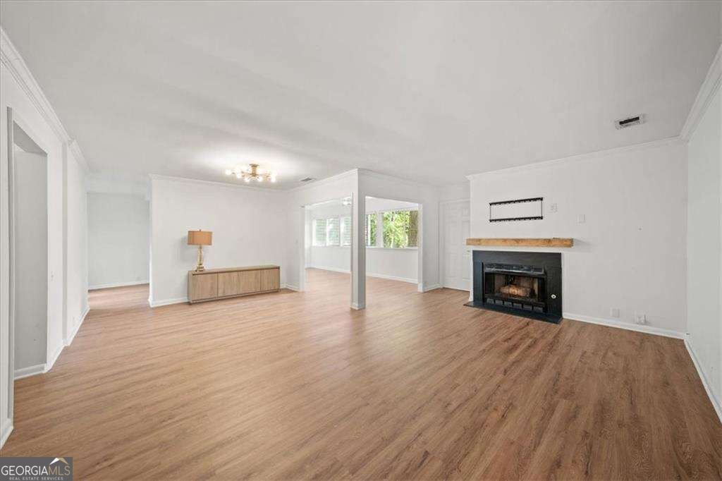 30 Dunwoody Springs Drive Sandy Springs - main photo