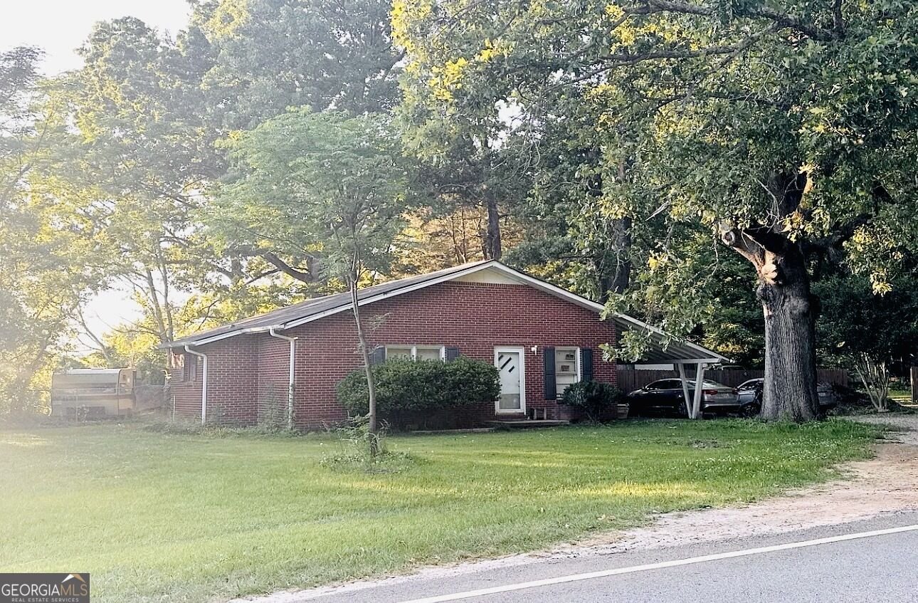 1061 Hemphill Road Stockbridge - main photo