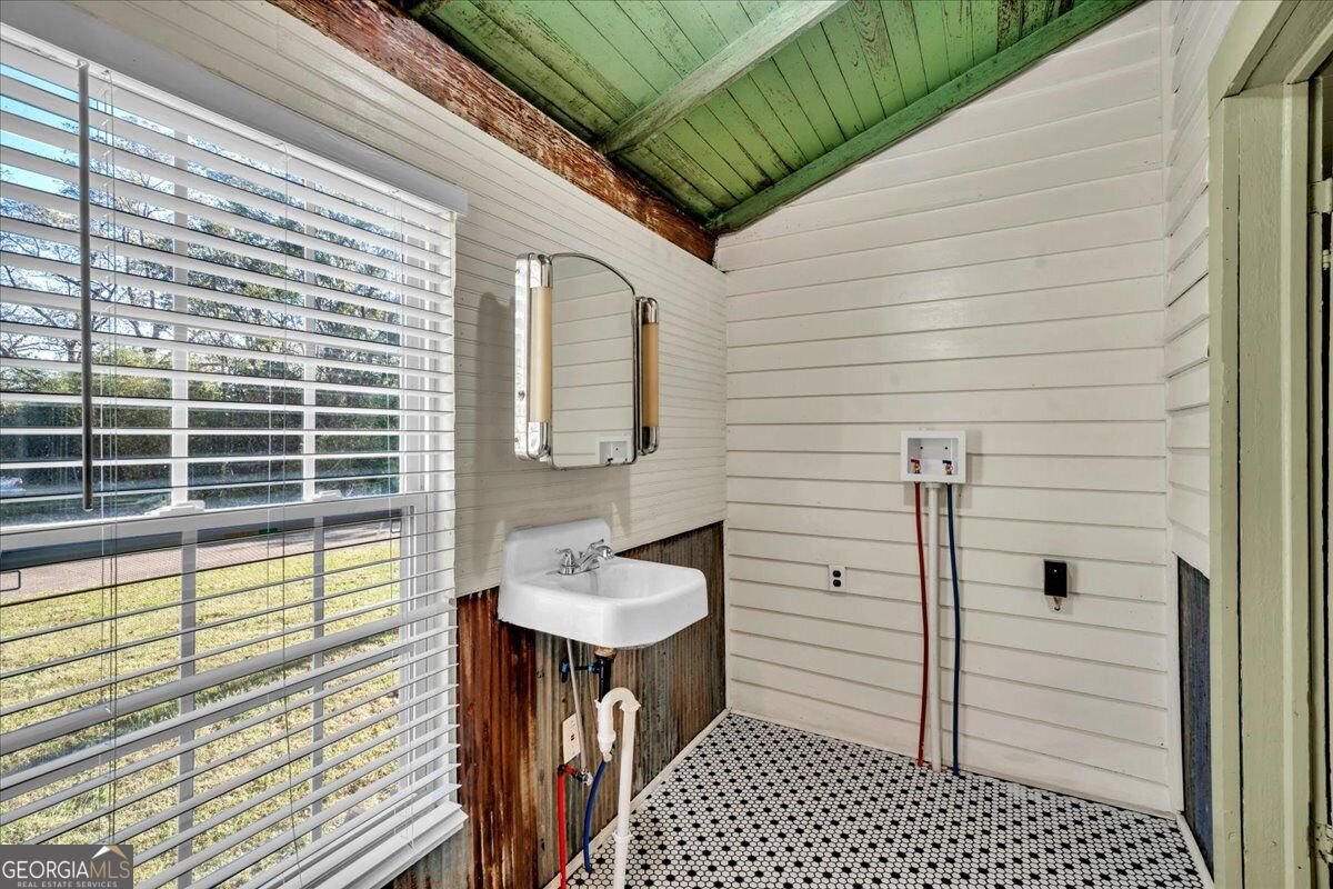 247 Thrid St Danville - Photo 24