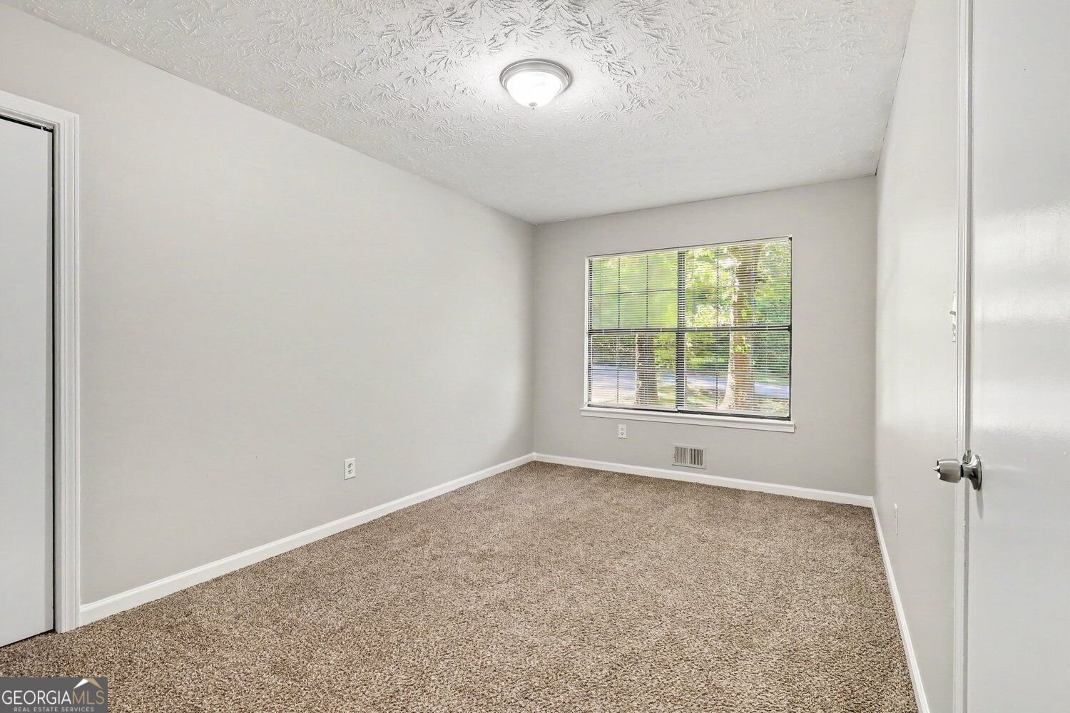 526 Knollwood Drive Stockbridge - Photo 15