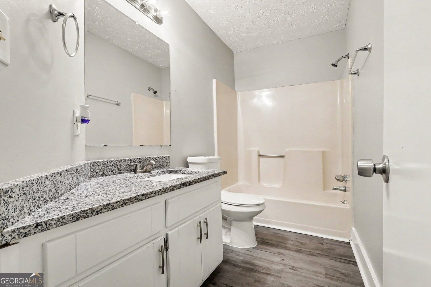 526 Knollwood Drive Stockbridge - Photo 18