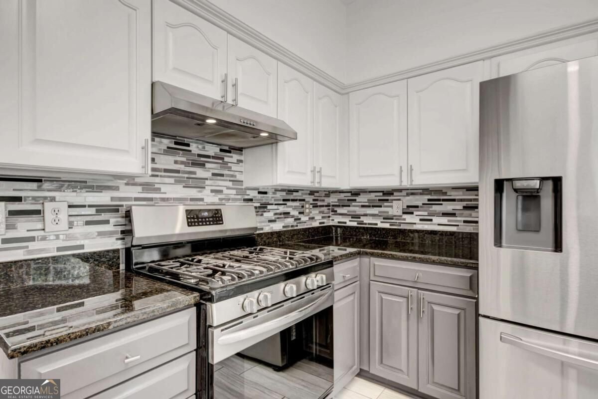 7035 Surrey Drive Woodstock - Photo 13