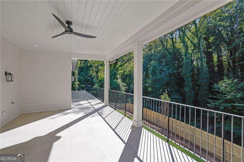 5960 Kayron Drive Sandy Springs - Photo 31