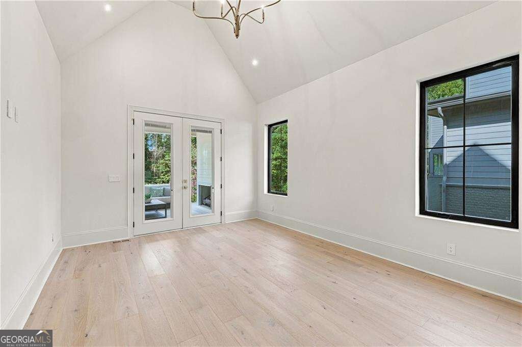 5960 Kayron Drive Sandy Springs - Photo 37