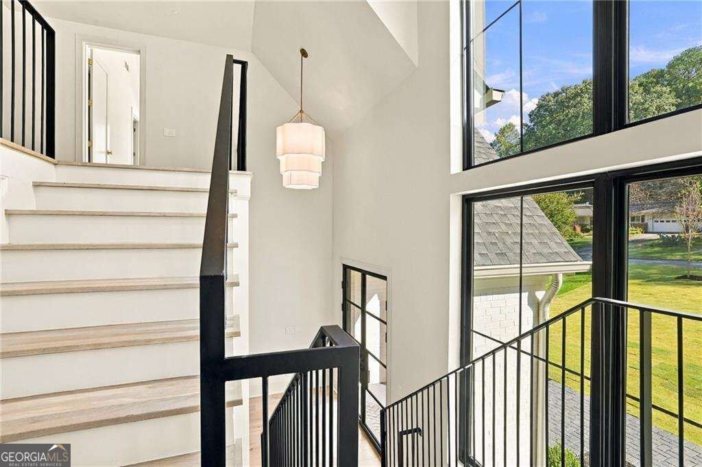 5960 Kayron Drive Sandy Springs - Photo 40
