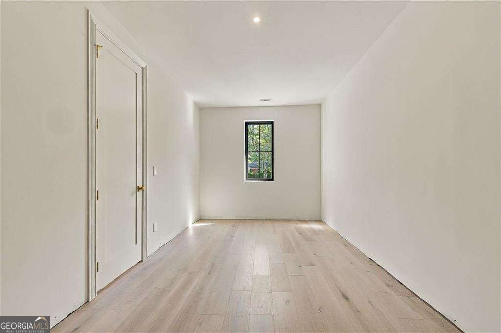 5960 Kayron Drive Sandy Springs - Photo 45
