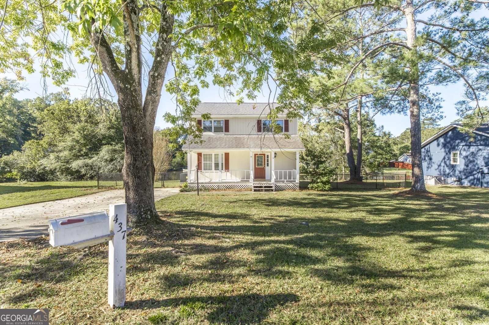 437 Edgewater Circle Macon - main photo