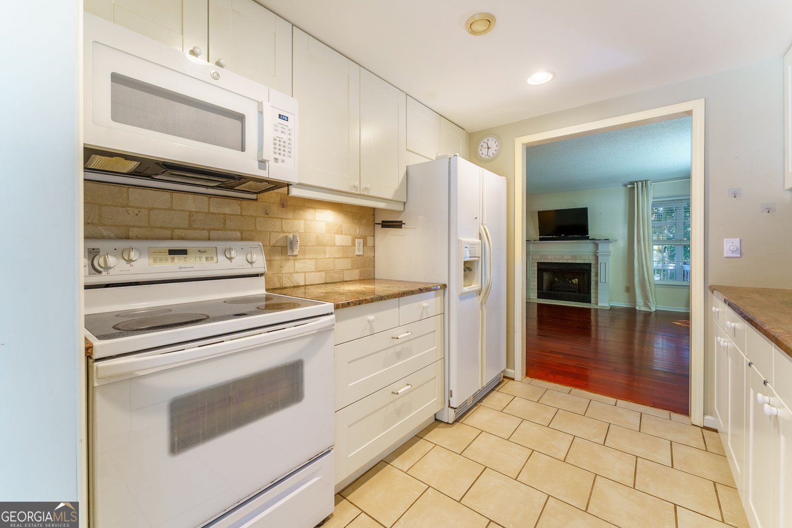 9071 Cobbler Court Roswell - Photo 7