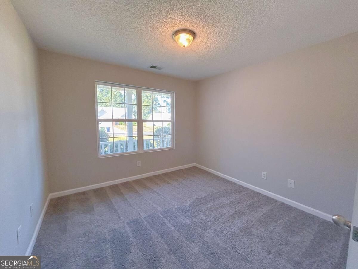 312 Willow Way Griffin - Photo 11