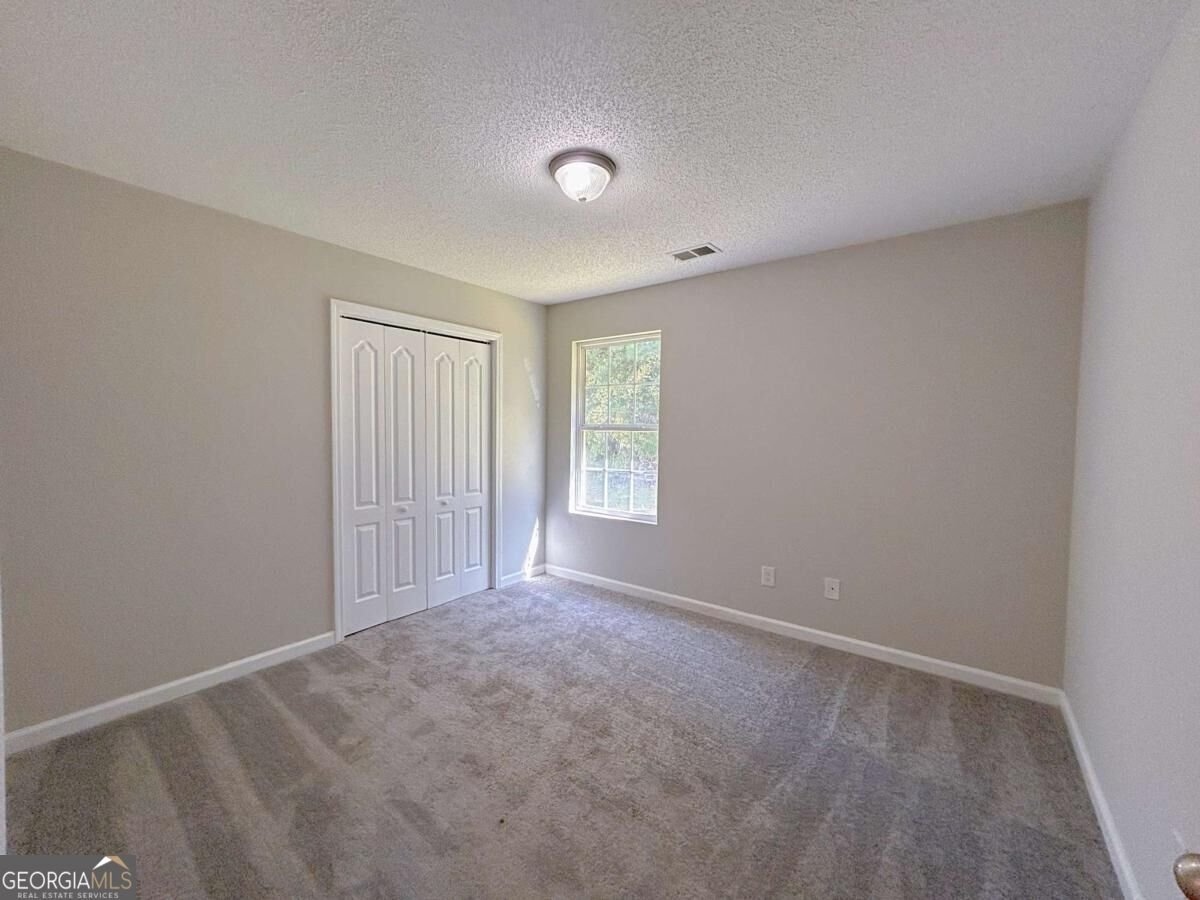 312 Willow Way Griffin - Photo 16