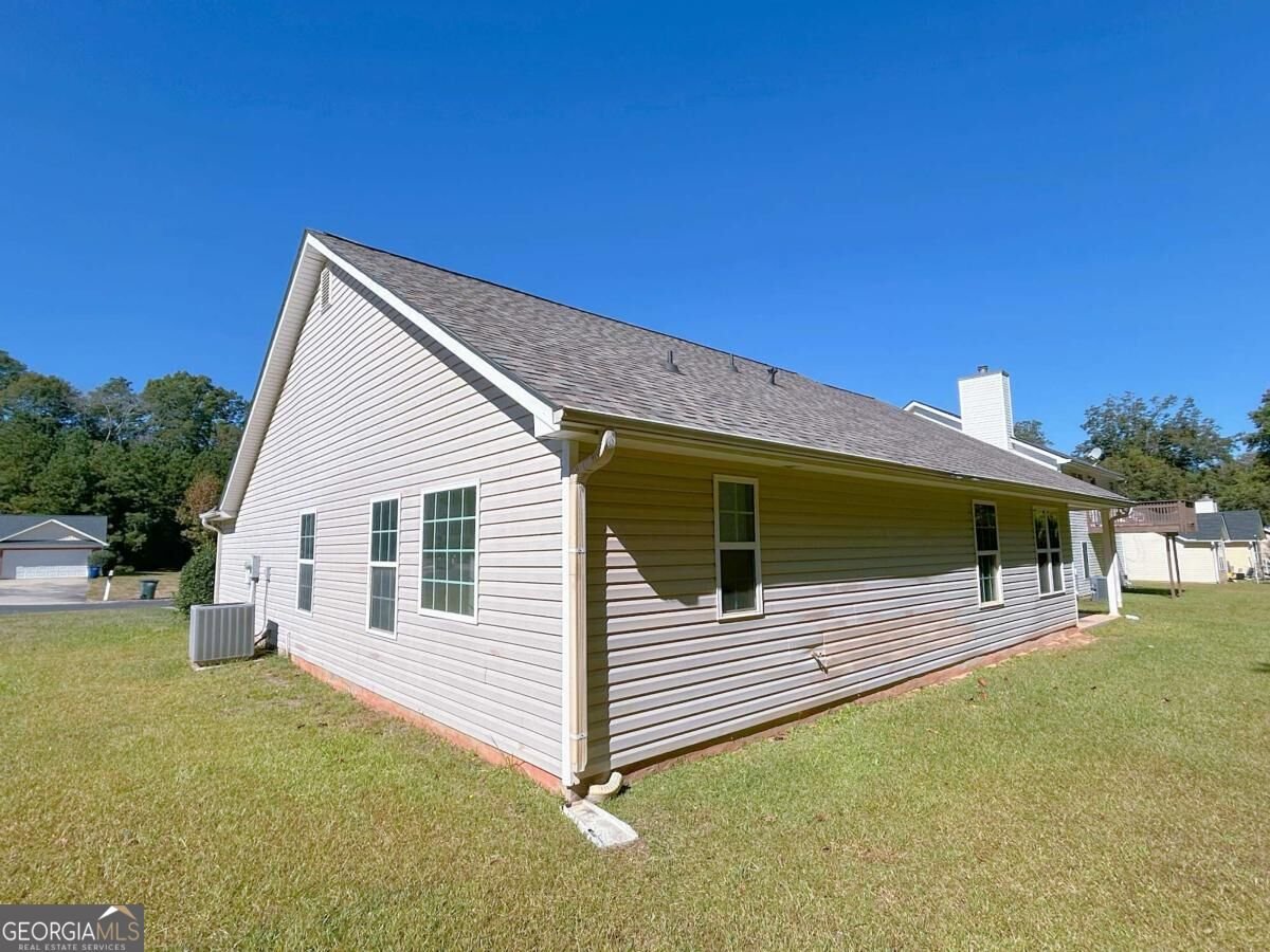 312 Willow Way Griffin - Photo 19