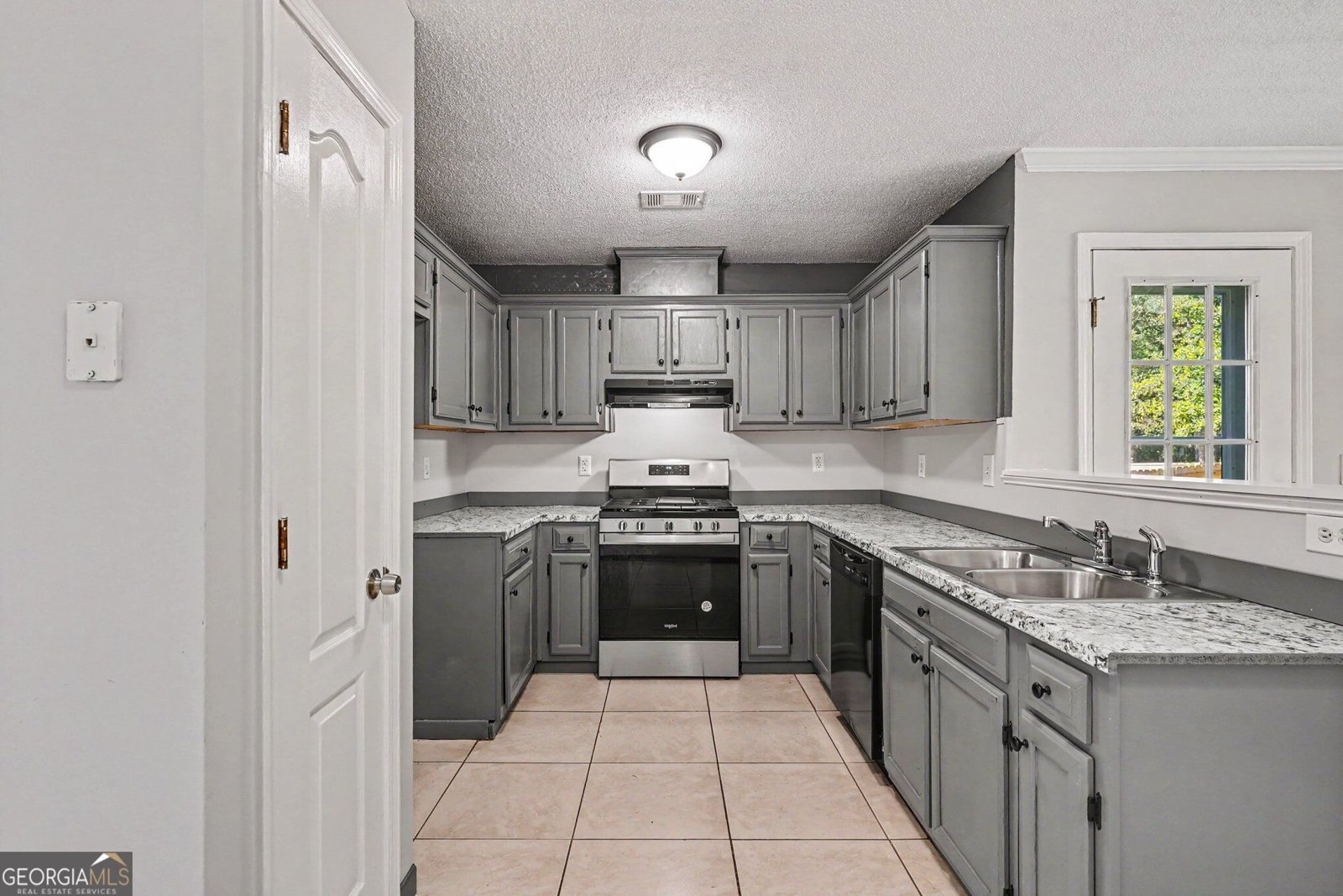254 Summer Hill Circle Stockbridge - Photo 15