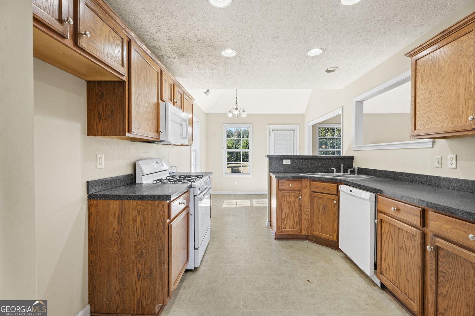 152 Steven Meadows Trail Douglasville - Photo 10