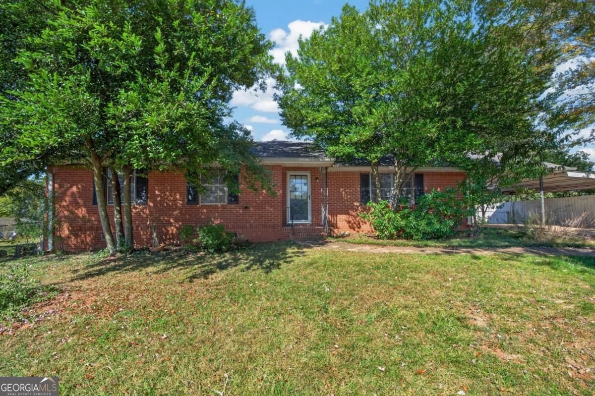 1111 Cliff Crest Court Marietta - main photo