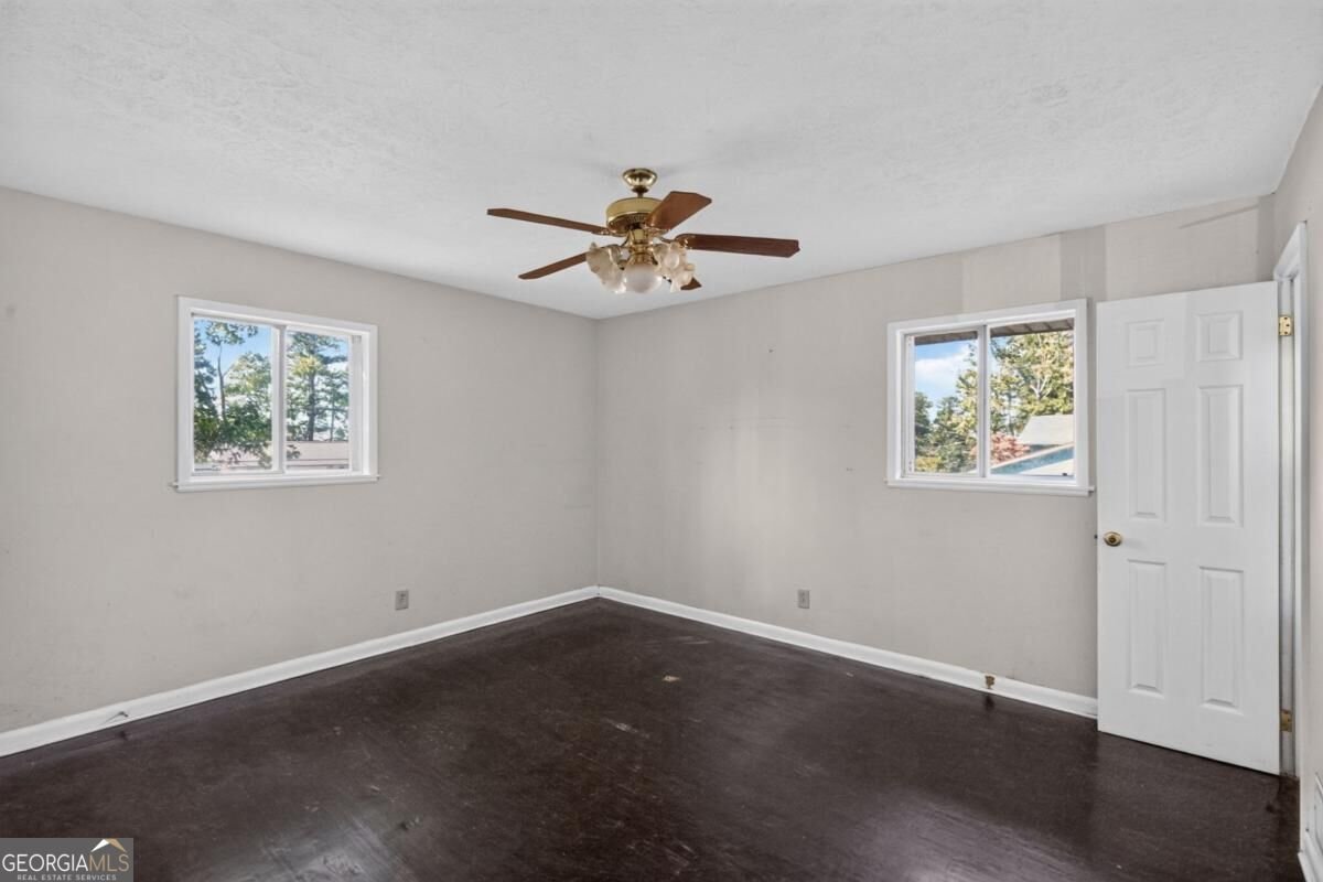 1111 Cliff Crest Court Marietta - Photo 7