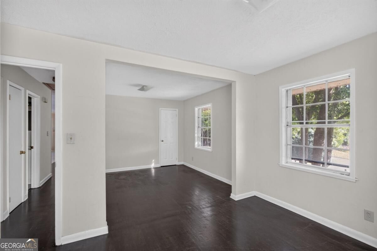 1111 Cliff Crest Court Marietta - Photo 8