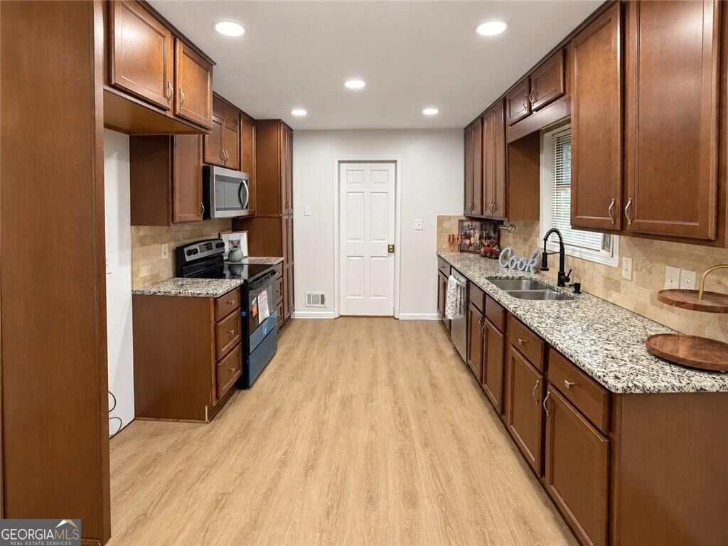 177 Northwind Court Lilburn - Photo 9