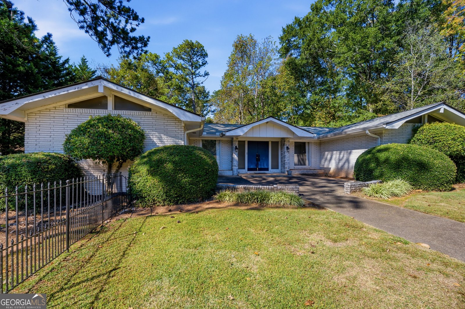 9810 La View Circle Roswell - Photo 7