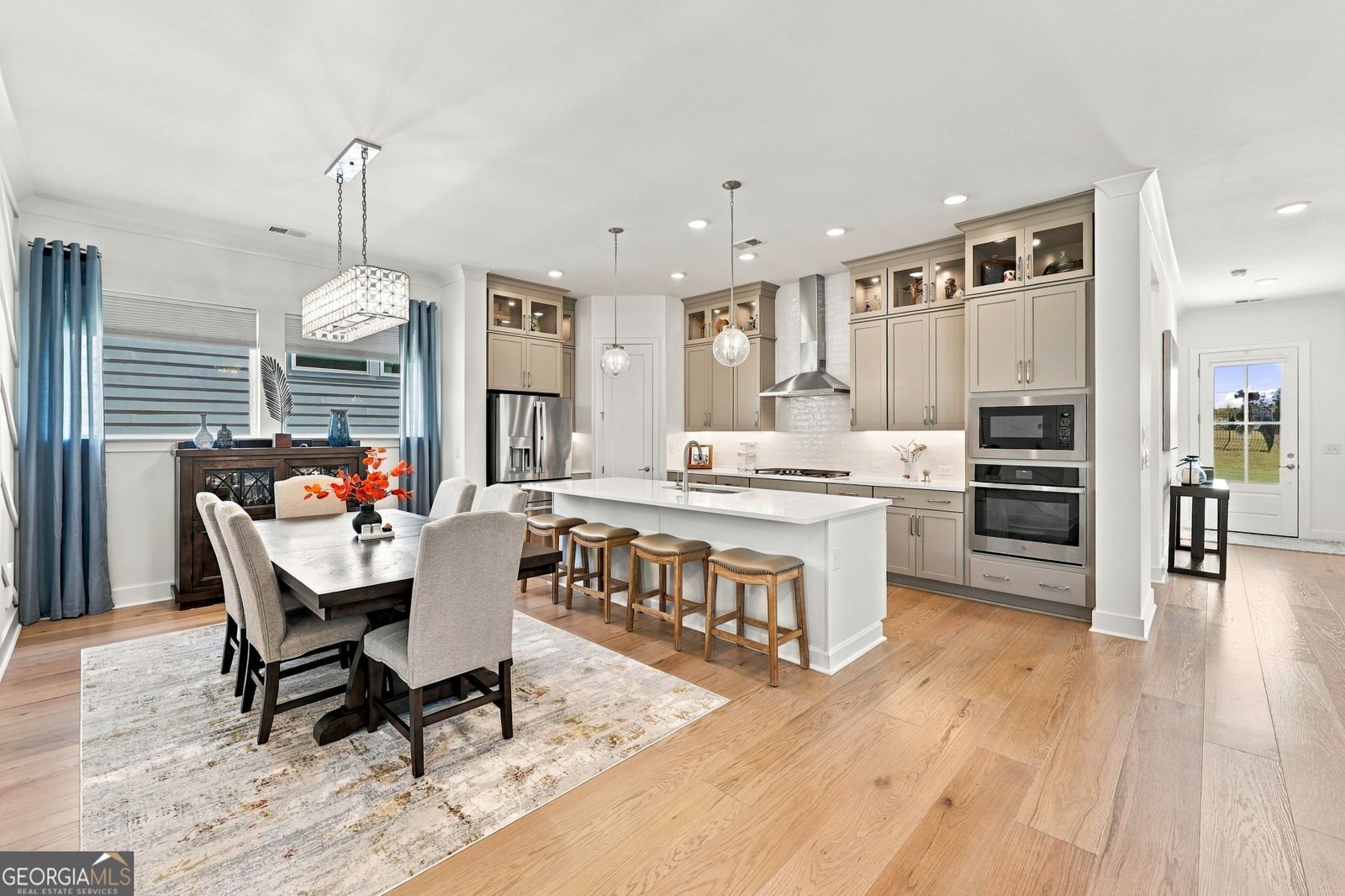 6805 Bungalow Road Flowery Branch - Photo 16