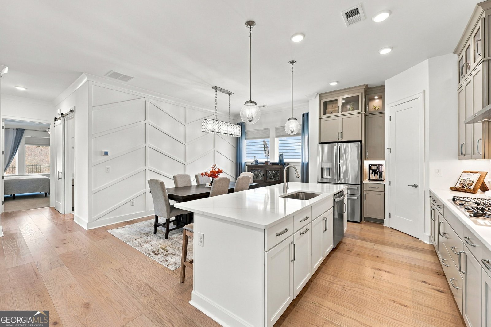6805 Bungalow Road Flowery Branch - Photo 19