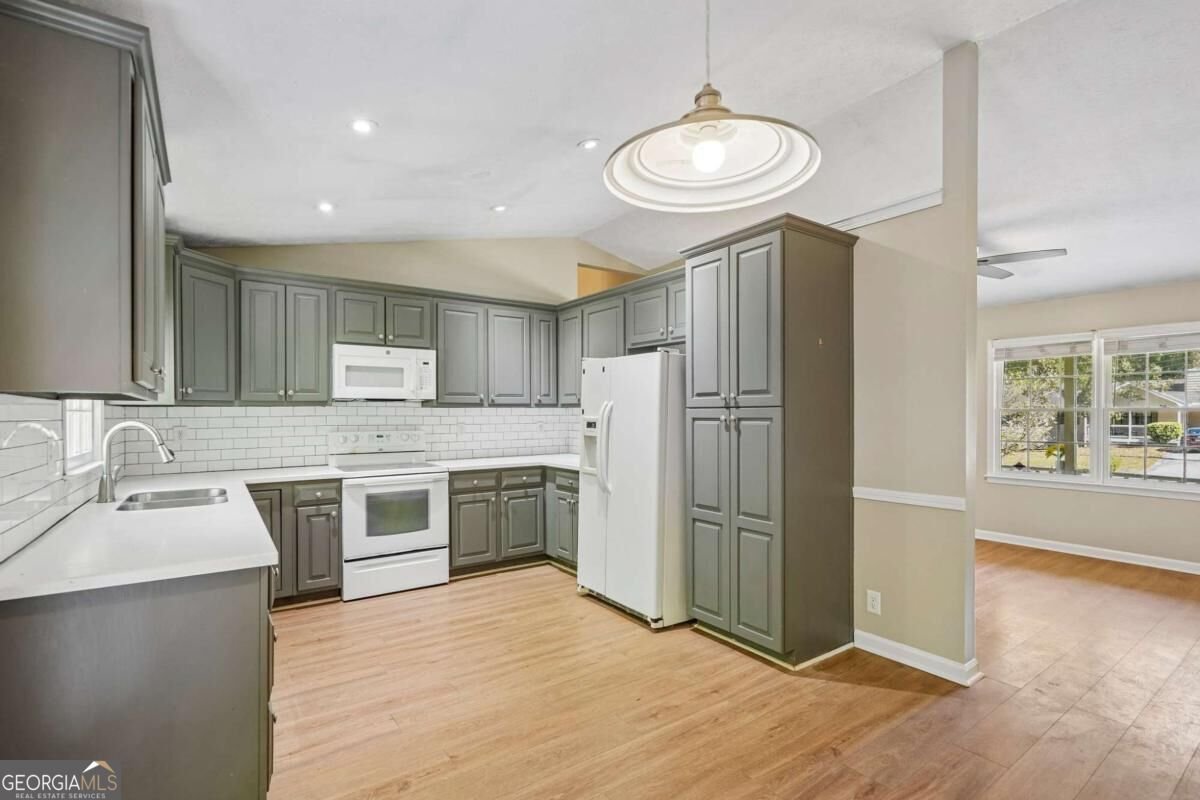 2520 Suncrest Court Buford - Photo 10