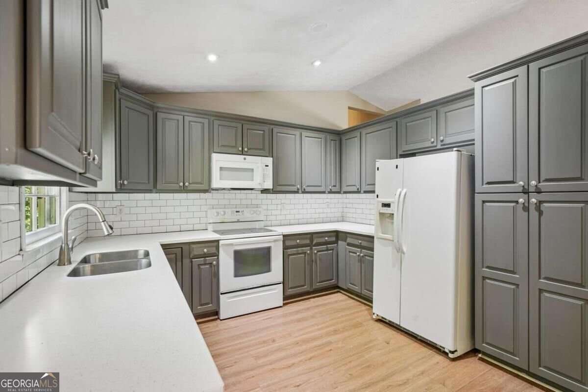 2520 Suncrest Court Buford - Photo 13