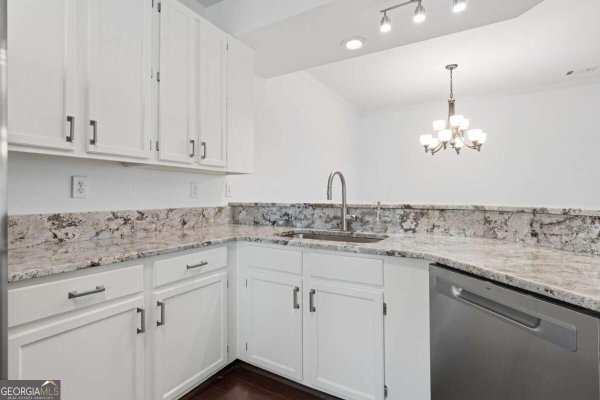 116 Victoria Way Roswell - Photo 13
