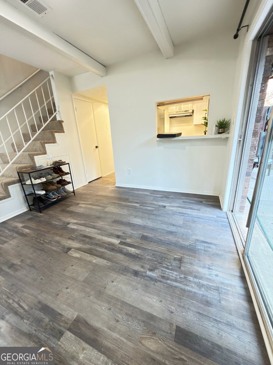 722 Garden View Drive Stone Mountain - Photo 10