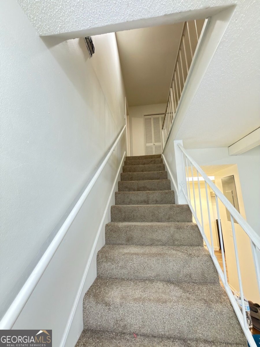 722 Garden View Drive Stone Mountain - Photo 18
