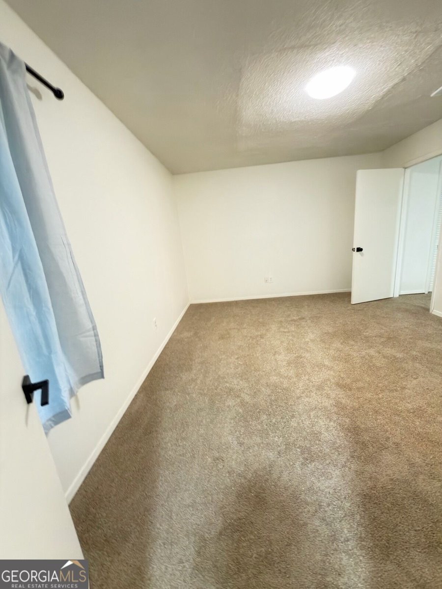 722 Garden View Drive Stone Mountain - Photo 32