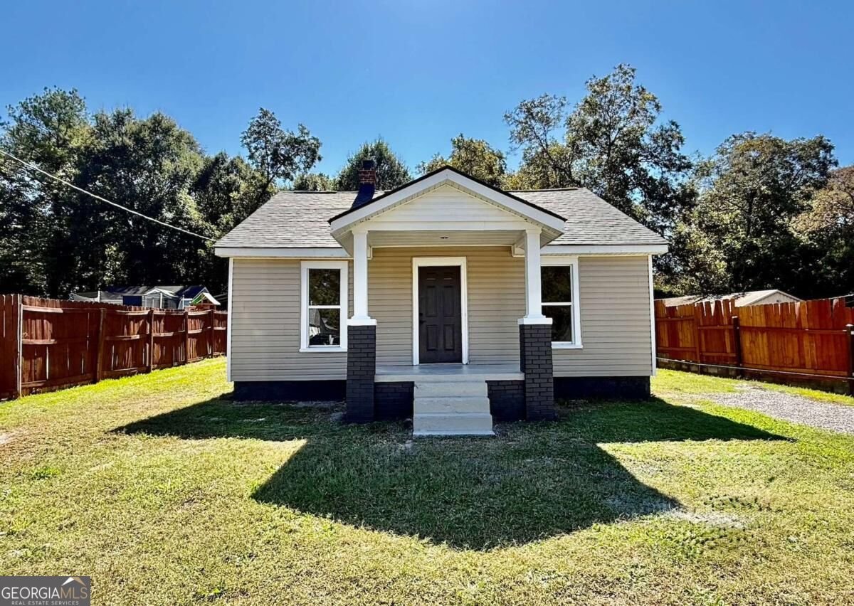 110 Elizabeth Street Griffin - main photo