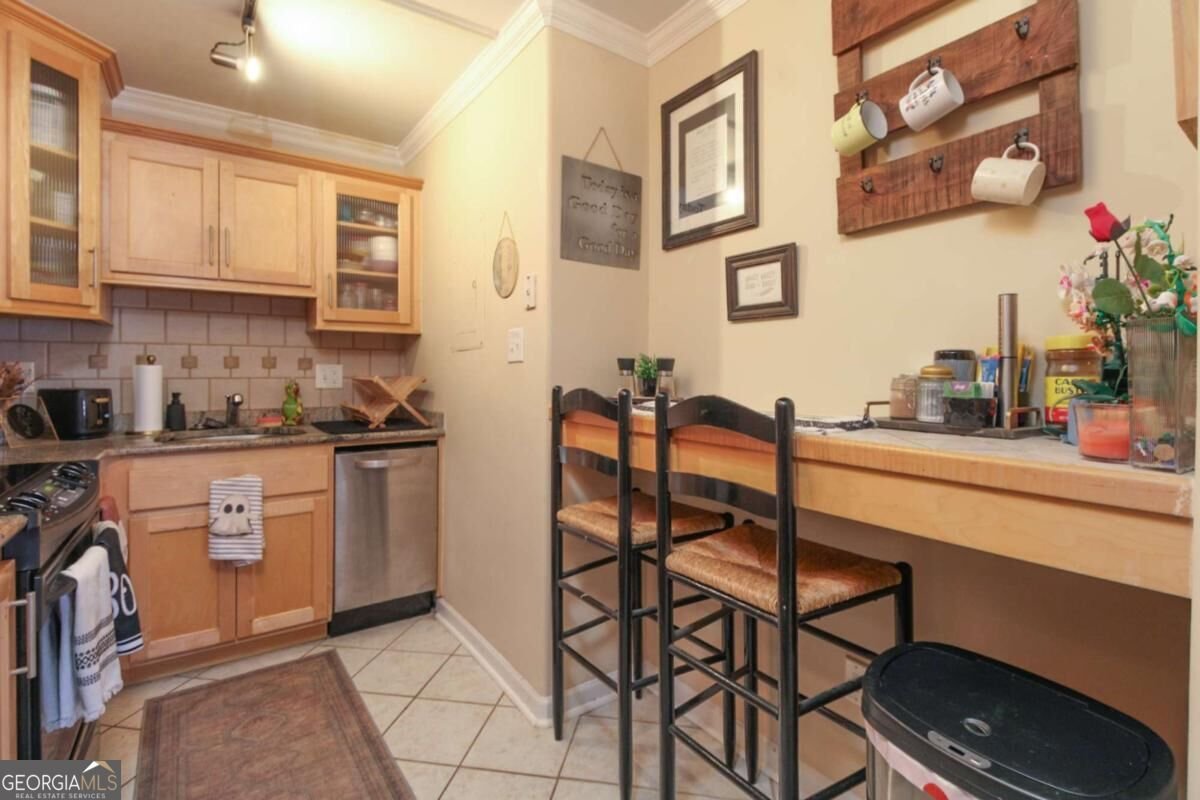 655 Campus Road Athens - Photo 8
