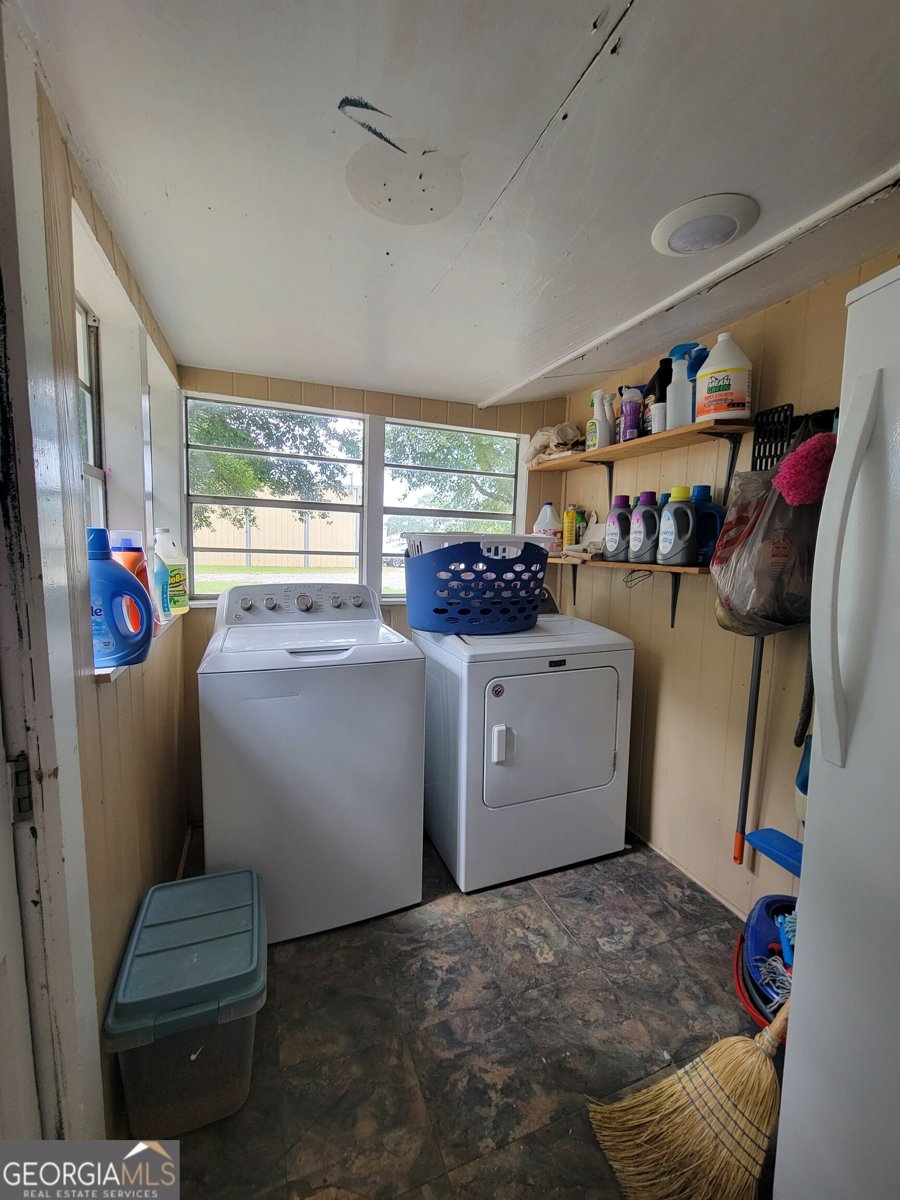 221 Savannah Avenue East Dublin - Photo 37