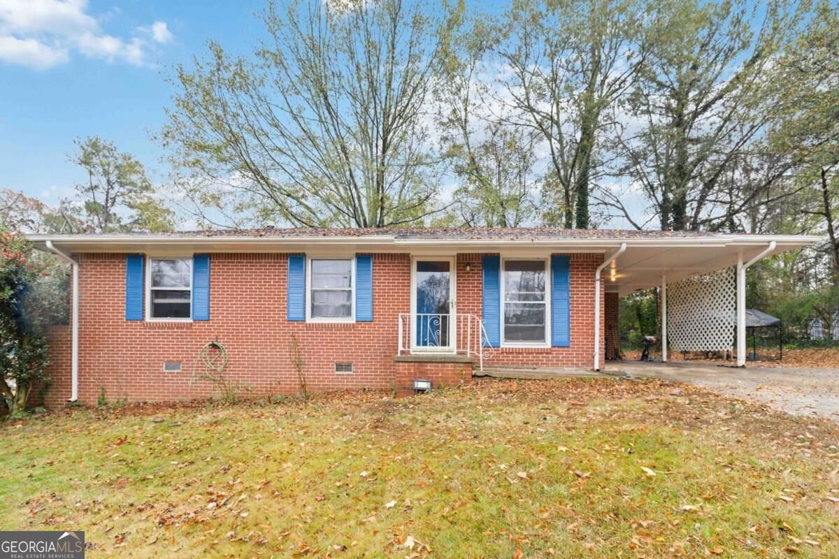 913 Longleaf Drive Forest Park - main photo