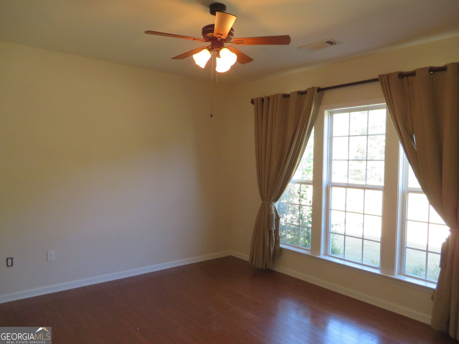 151 Begonia Court Griffin - Photo 18