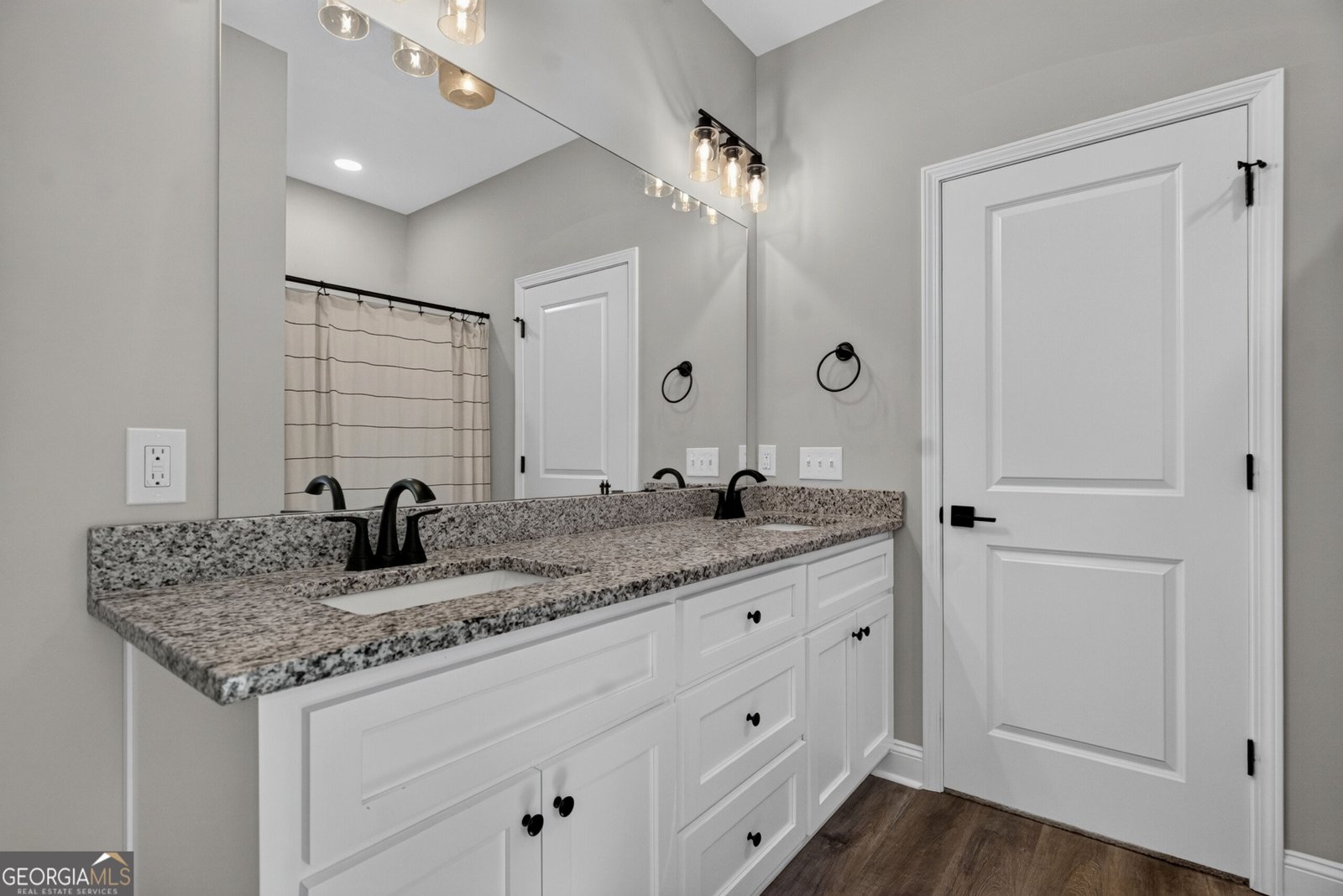 1505 Wisteria Drive West Point - Photo 16