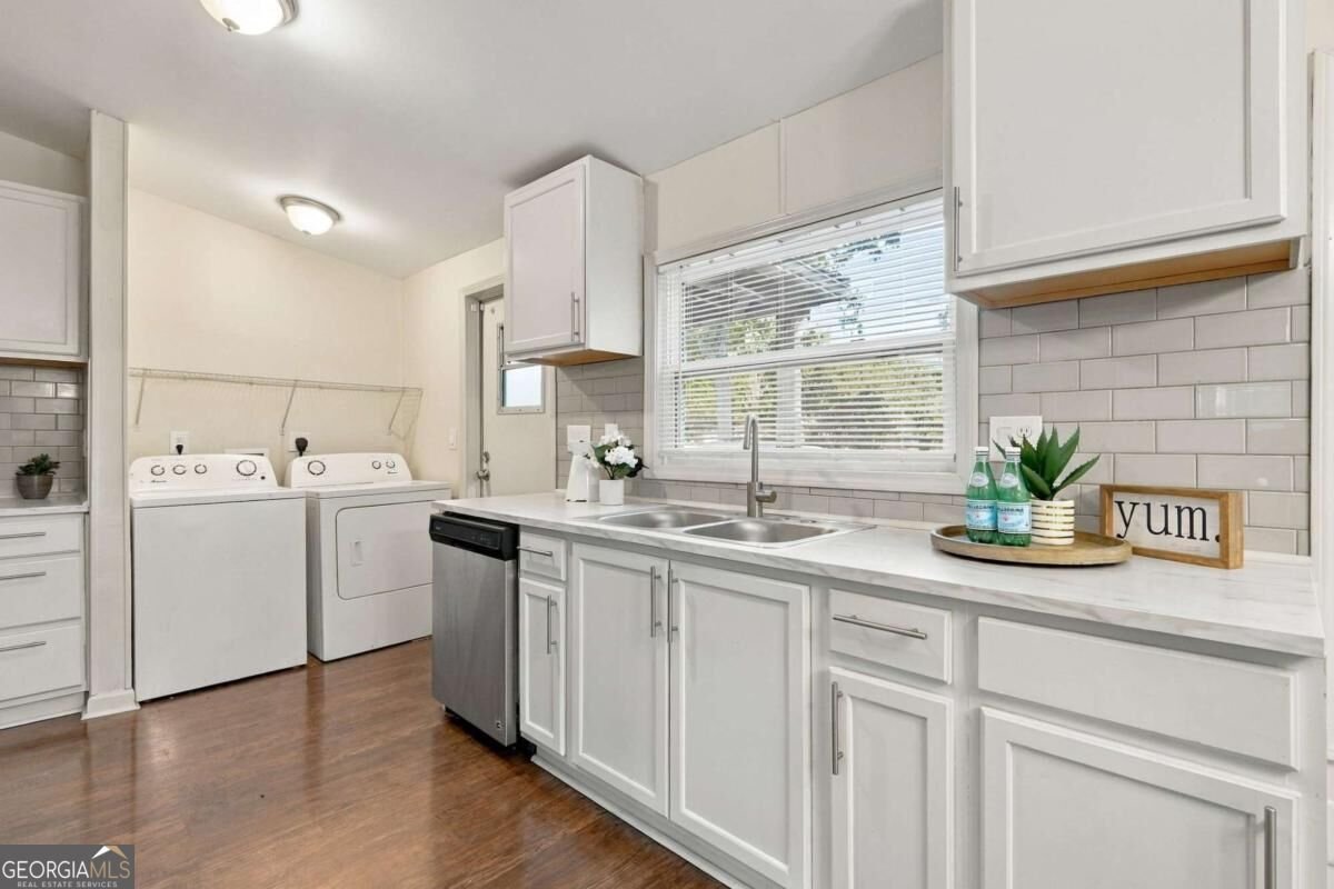 595 Gibbons Drive Scottdale - Photo 14