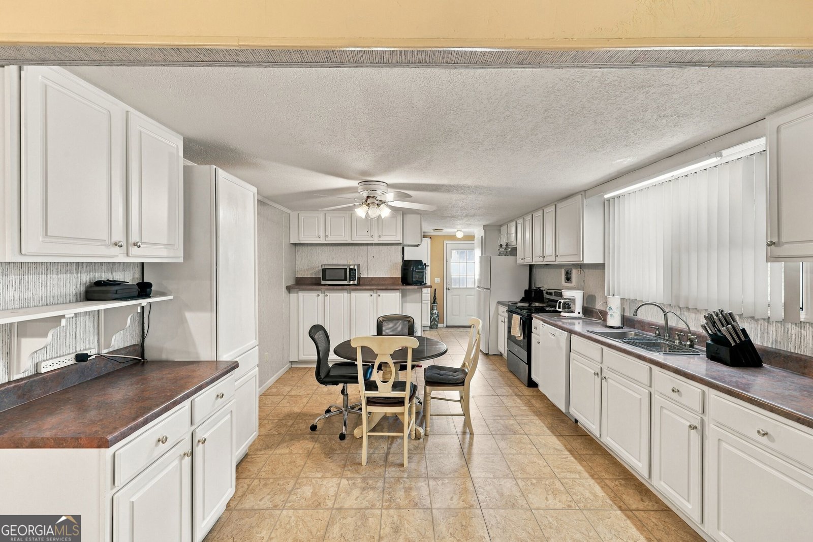 436 CHATEAU VILLAGE Drive MARTIN - Photo 18