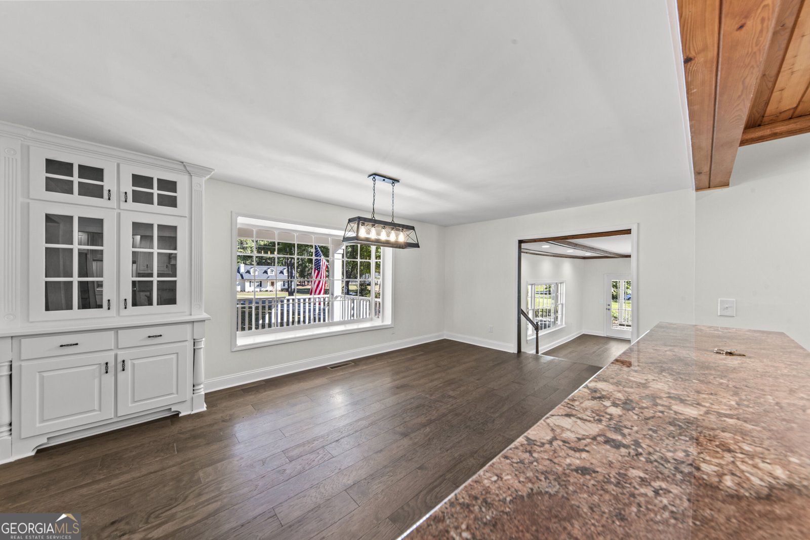 1070 Eugene Madison - Photo 11
