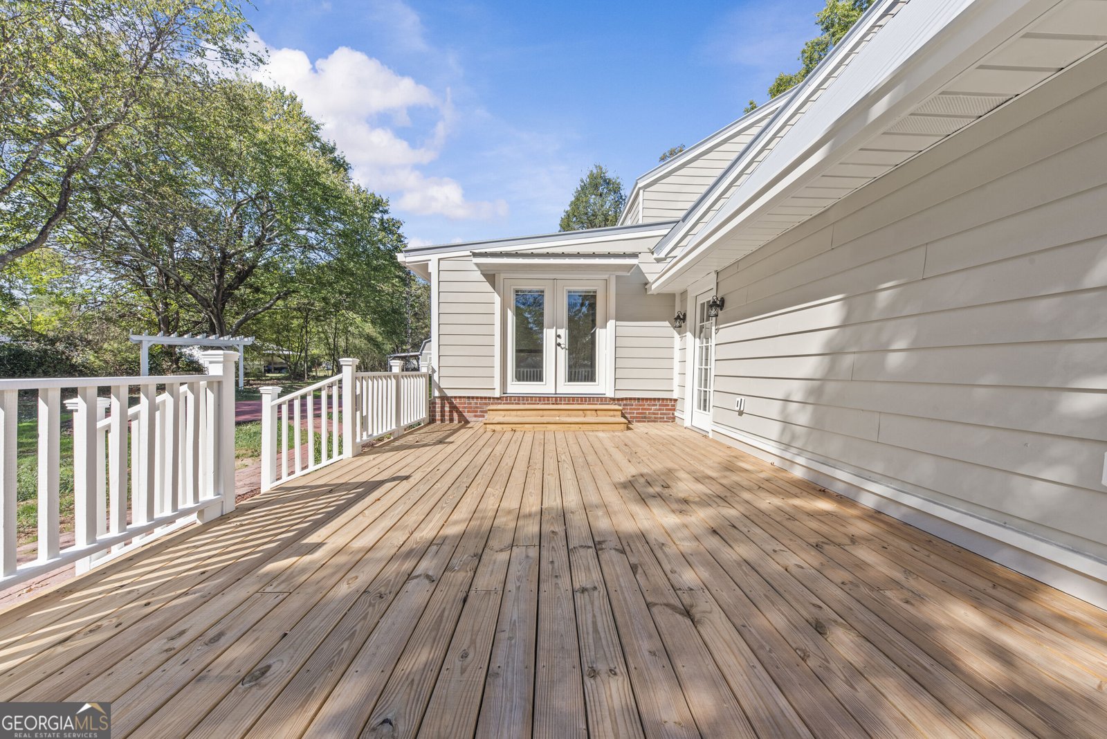 1070 Eugene Madison - Photo 12