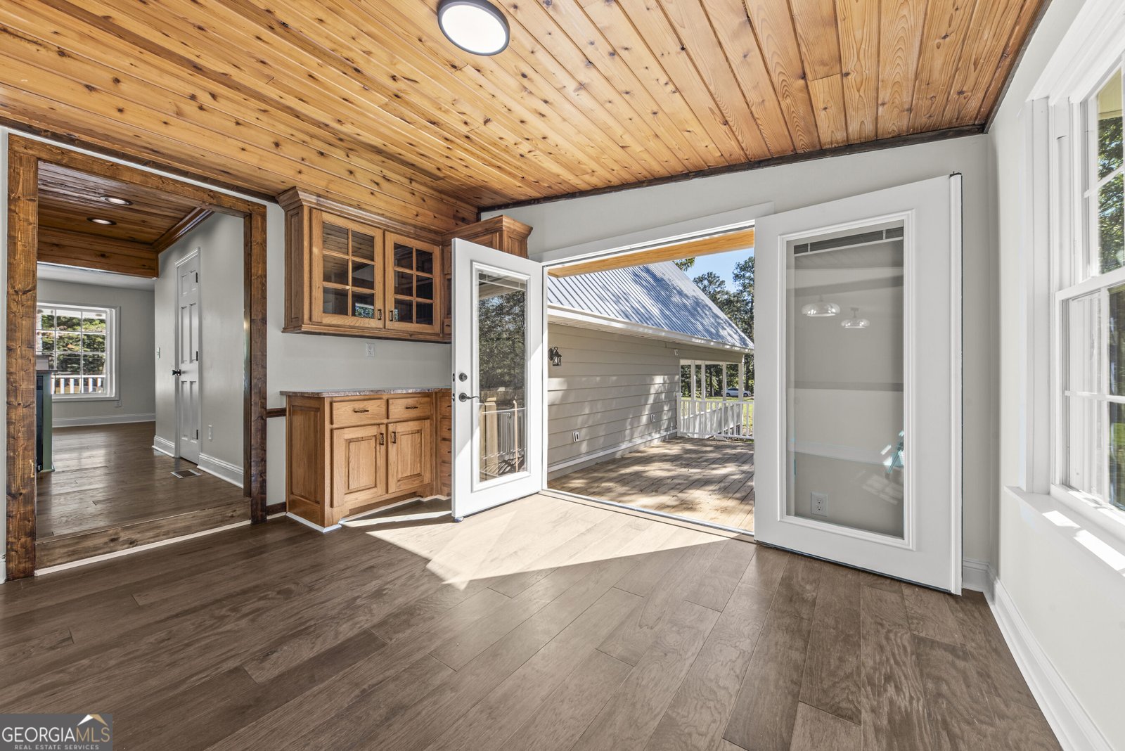 1070 Eugene Madison - Photo 22